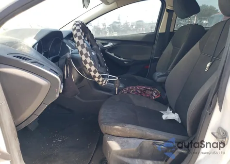 2014 Ford Focus Se z USA, uszkodzony, nr VIN 1FADP3F25EL382383